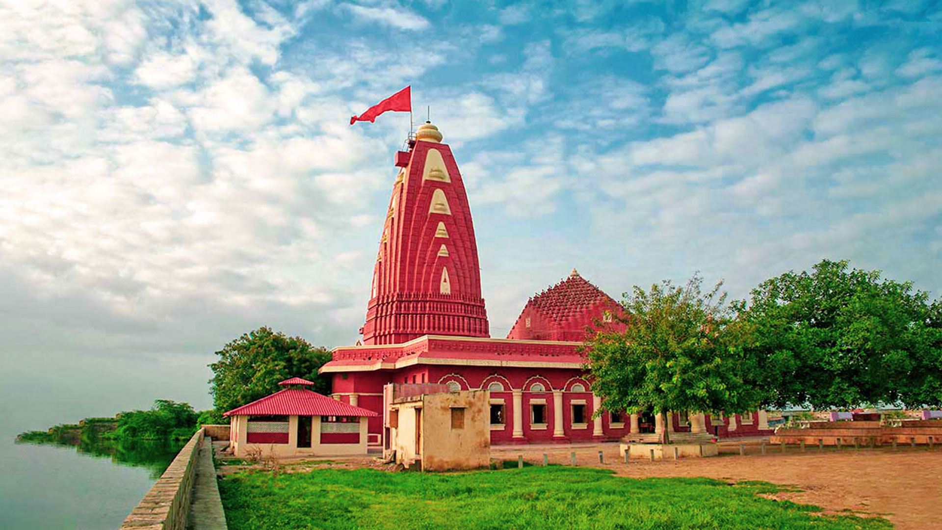 Nageshwar-(Gujarat)-Jyotirlingas-01